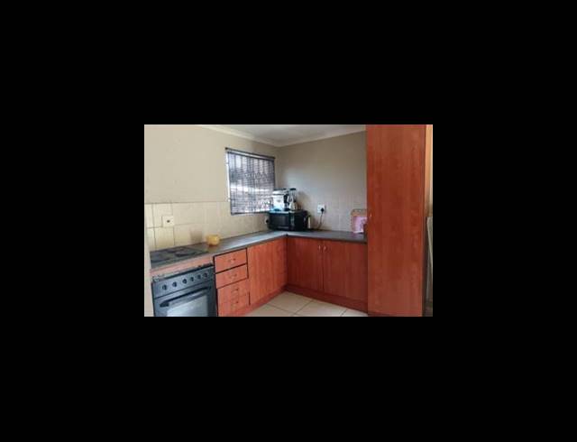 2 BEDROOM HOUSE FOR SALE IN HEATHERVIEW